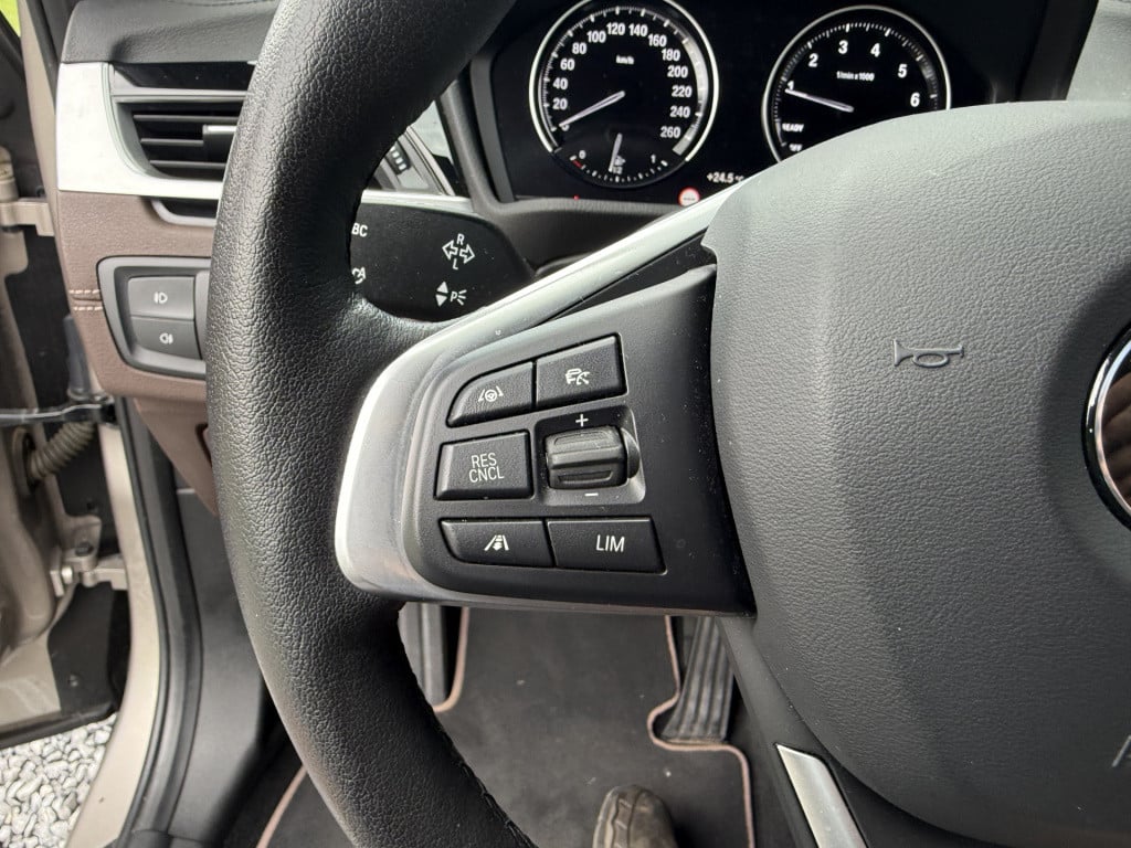 BMW X1 x-drive20i automaat high executive