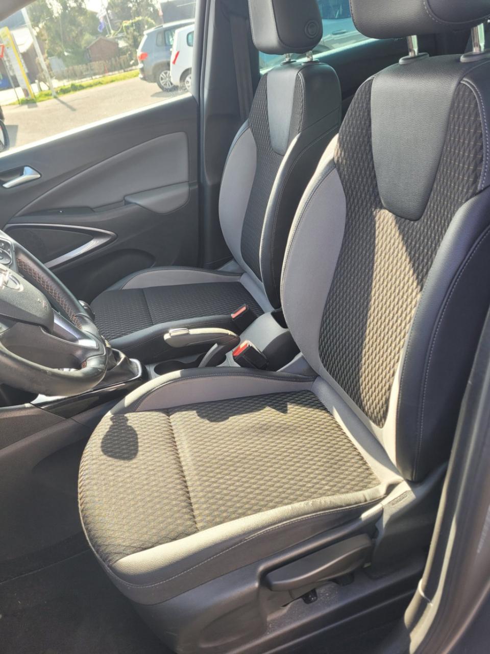 Opel Crossland X 1.2 turbo innovation