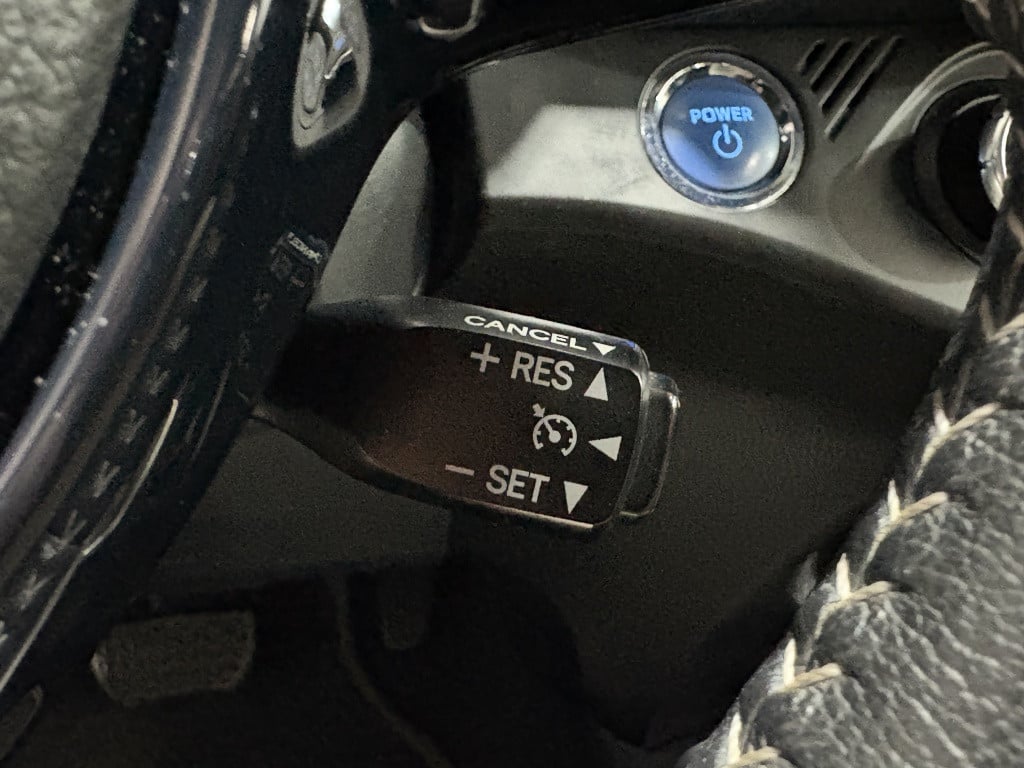 Toyota Yaris 1.5 hybrid executive
