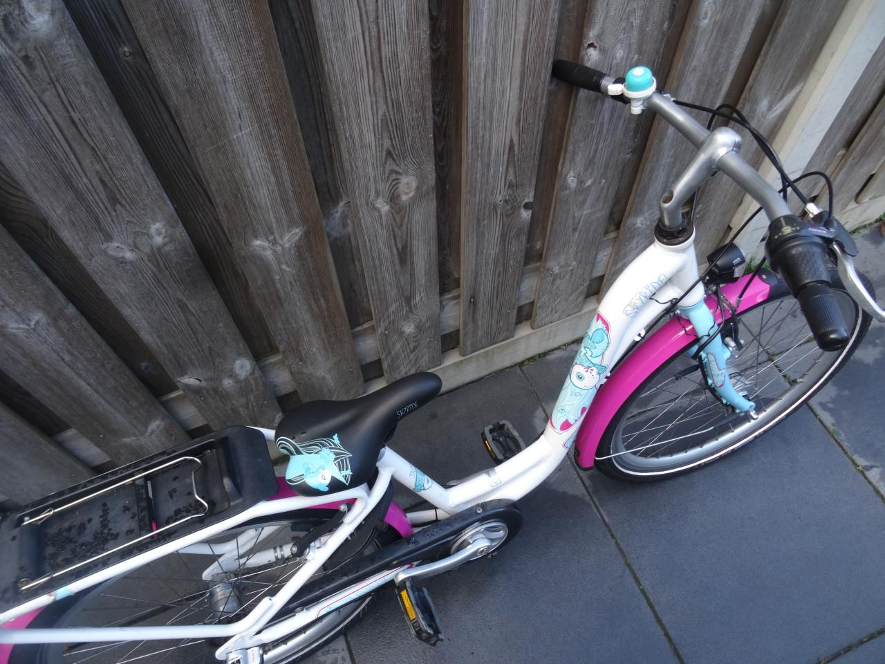 🌸 Superleuke Puky Skyride 24” meisjesfiets – Klaar om te rijden! 🌸