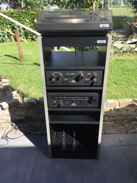 Akai Set met stereo tuner en platenspeler
