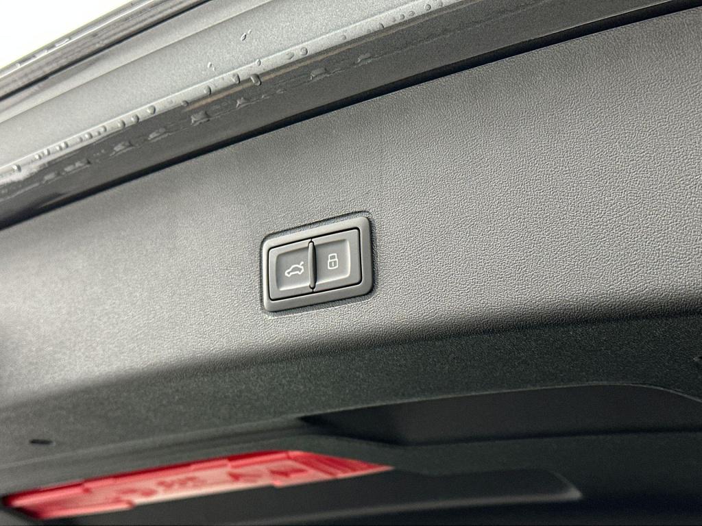 Audi Q3 s edition e-hybrid 200 kw / 272 pk hatchback 6 ver