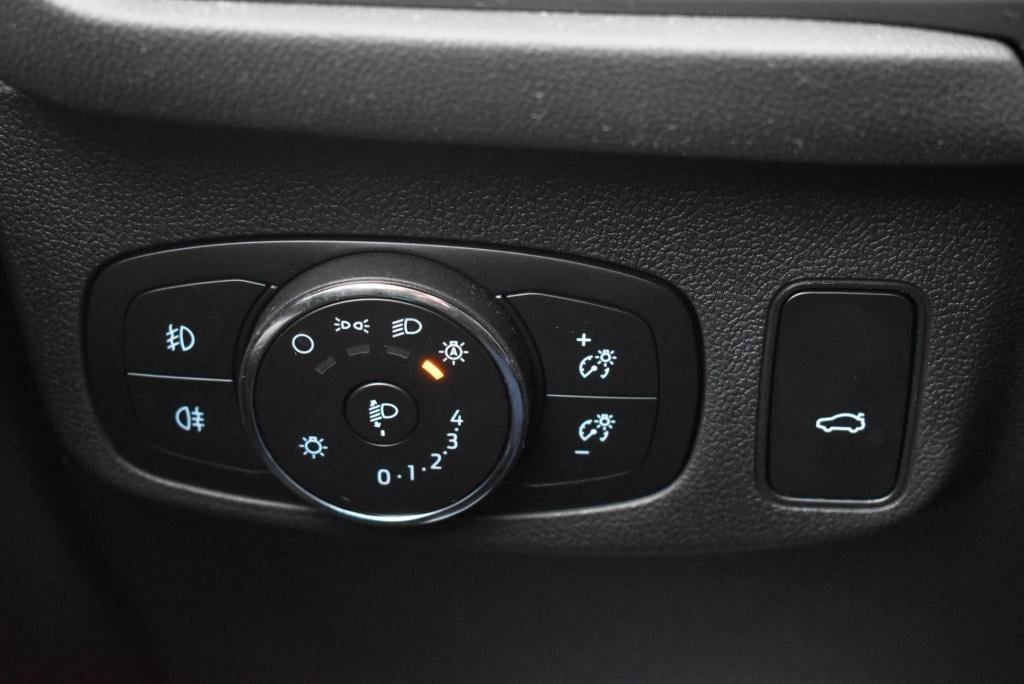 Ford Focus wagon 1.0 ecoboost hybrid st line x | climate control | adaptiev