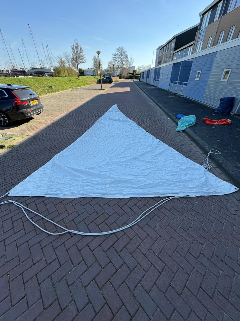 Zeer complete Piewiet 700 zeilboot met wat werk te koop