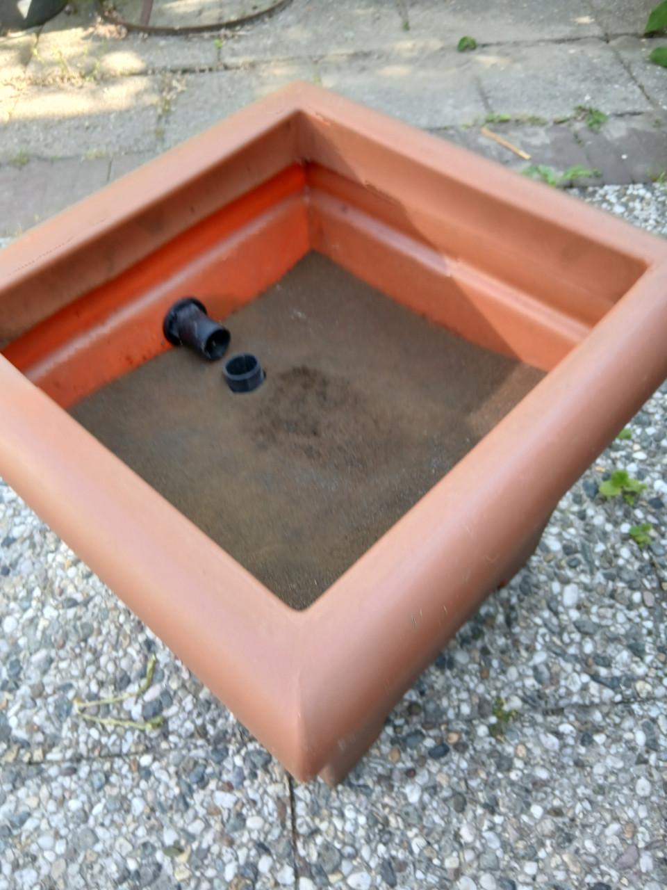 GRATIS  POMP, FILTER en WATERVALLETJE