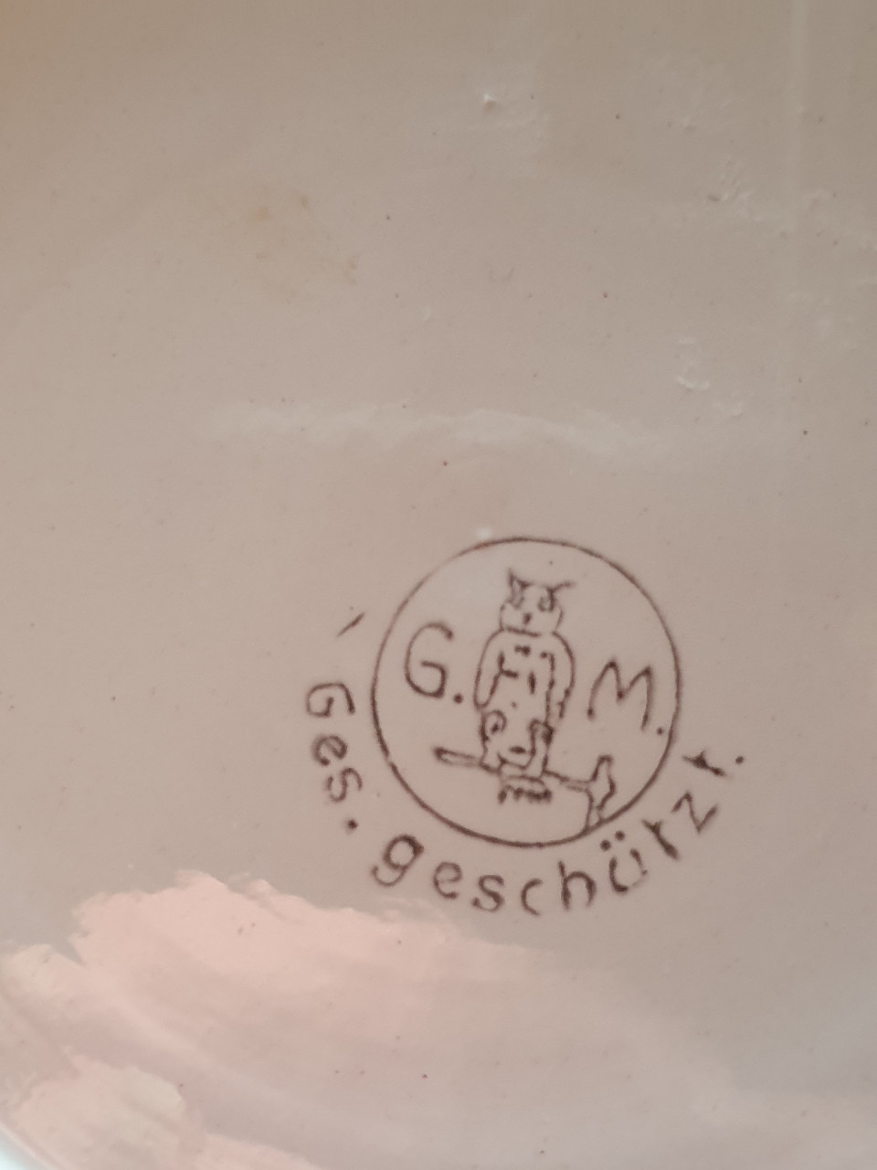 Mooie kleine antieke art deco schaal(gemerkt) in goede staat...