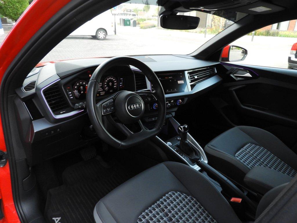 Audi A1 Sportback 35 tfsi s line edition one 1.5 tsi (4 cilinder) bang&oluf