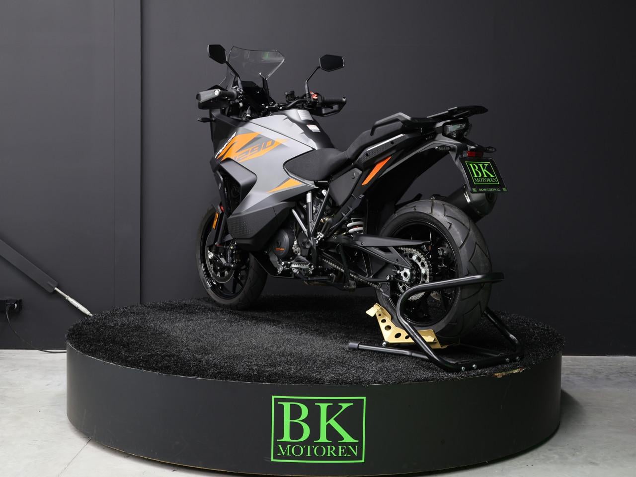 1290 SUPER ADVENTURE S | TechPack + Arrow Demper
