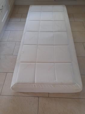 Tempur matras 90 x 200 x 19 (in goede staat )
