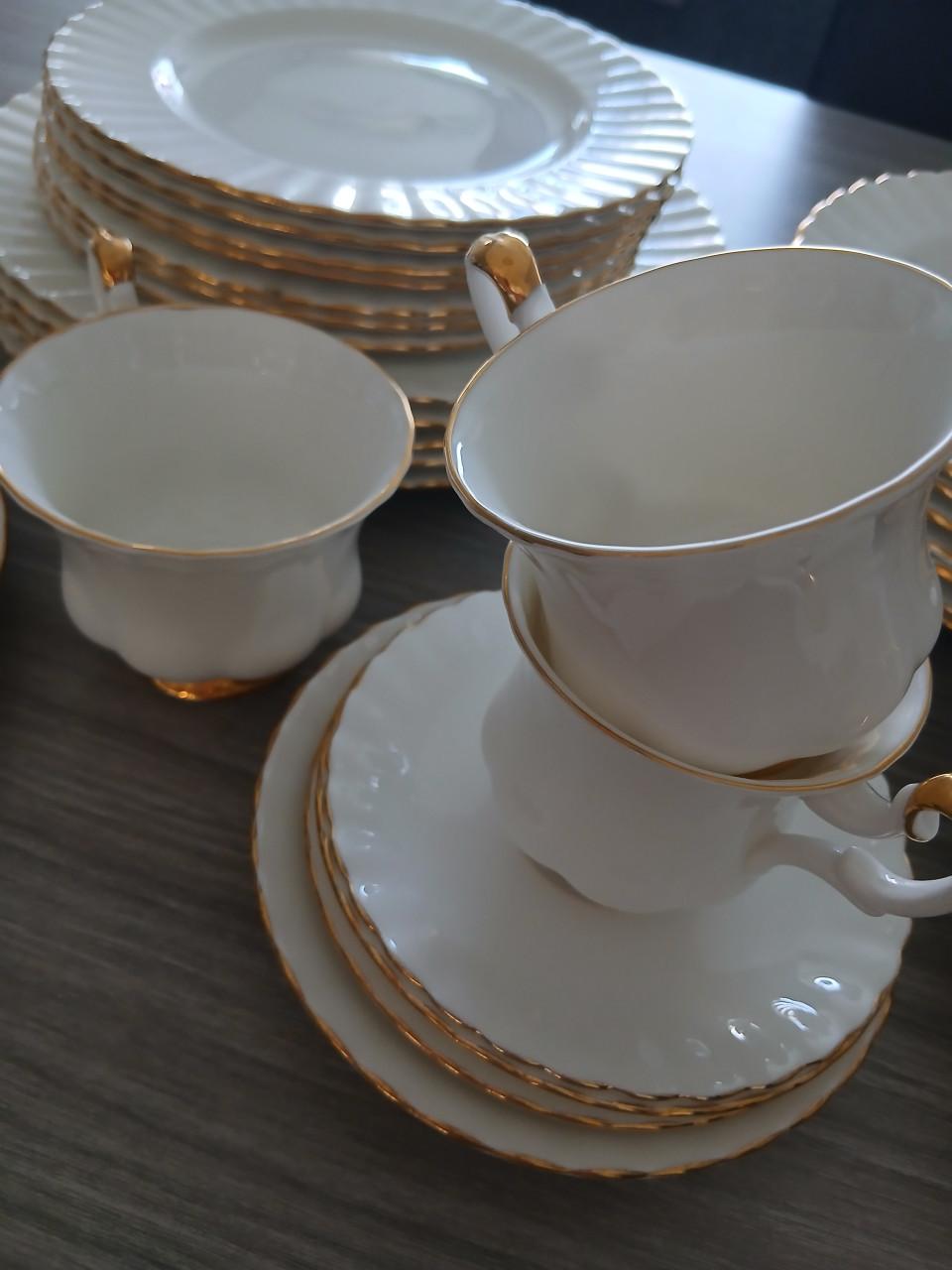 Service Royal Albert Val D'or