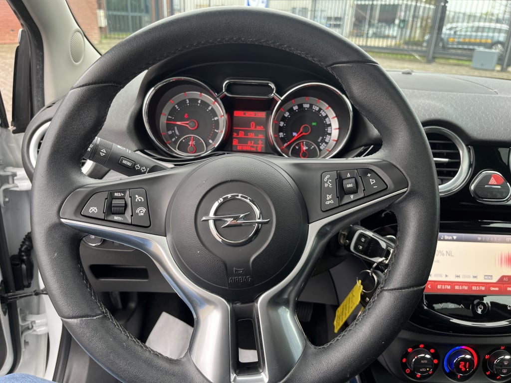 Opel Adam 1.2 glam
