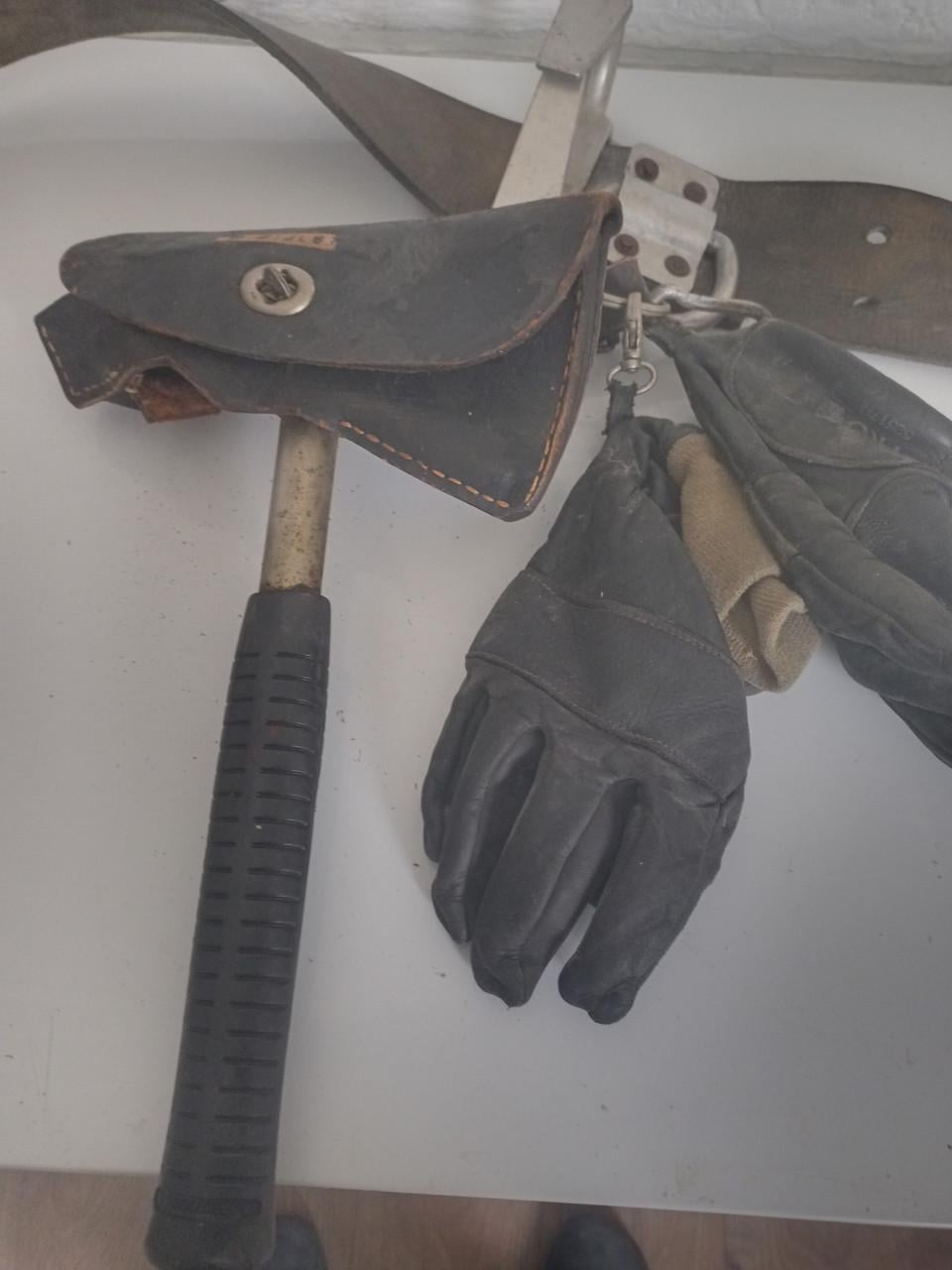 Brandweer belt met bijl