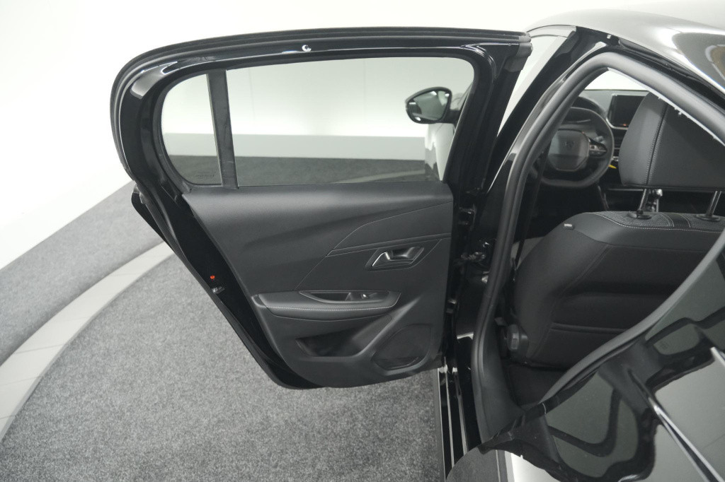 Peugeot 208 puretech 100 allure | 360 camera | dodehoekdetectie | navigatie