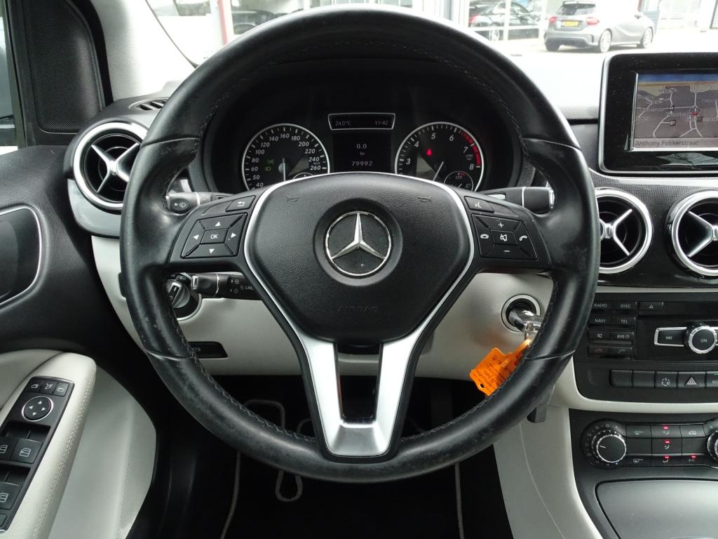 Mercedes-Benz B-Klasse 200 ambition automaat | leder | navi
