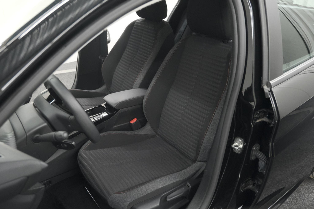 Peugeot 208 ev active pack 50 kwh | apple carplay | parkeersensoren | navig
