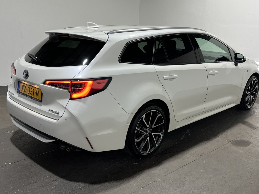 Toyota Corolla Touring Sports 2.0 hybrid executive | navi | bsm | camera |