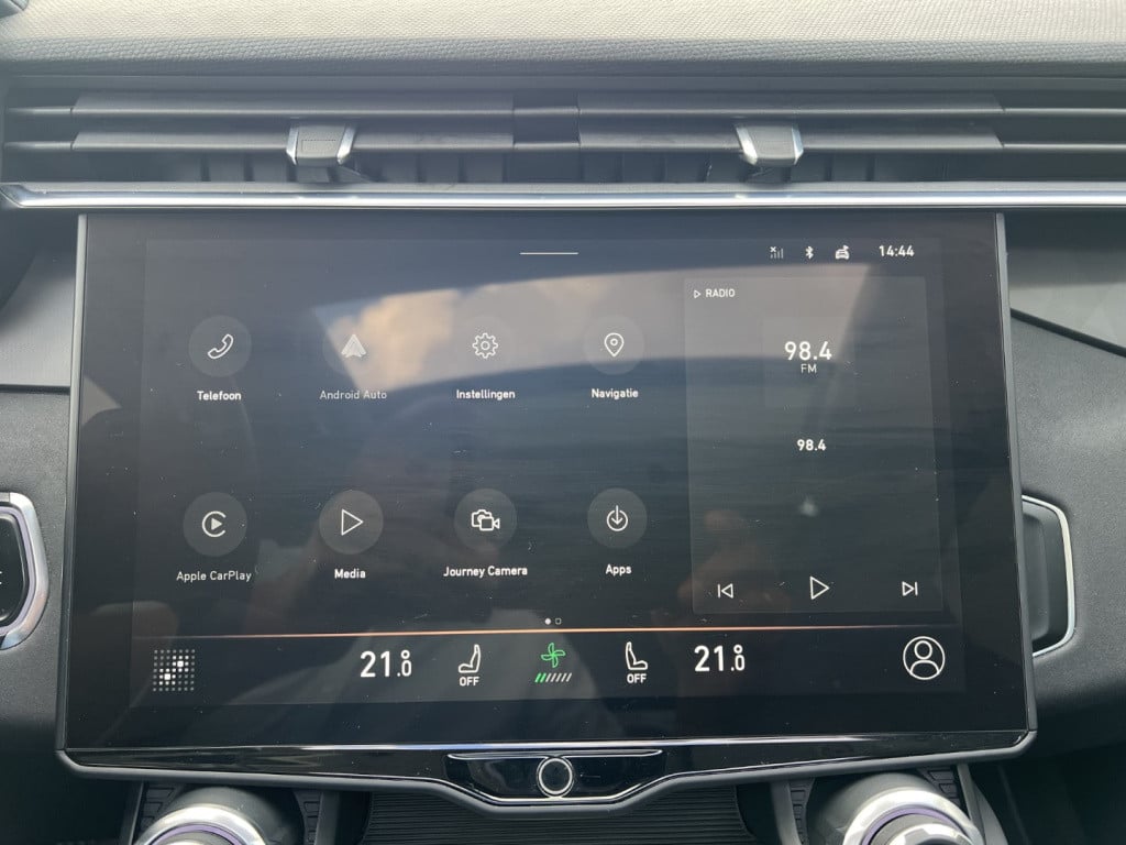 Lynk & Co 01 1.5 261pk phev , black edition , zwarte velgen , panodak , 360