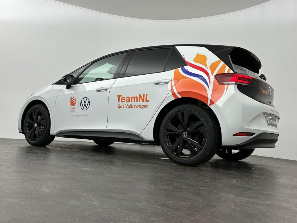 Volkswagen Id.3 black edition 52 kwh accu. 125 kw / 170 pk hatchba