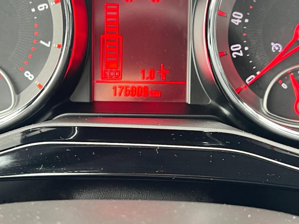 Opel Adam 1.0 turbo jam favourite