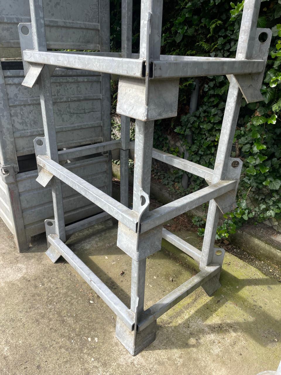 Stalen stapelrek 5x, afmeting : 100x70cm
