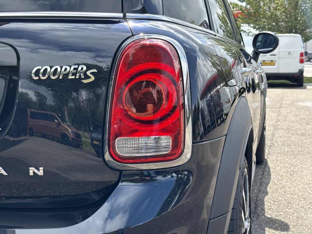 Mini Countryman mini 2.0 cooper s e all4 jcw | nl-auto | 1e eig | btw | pan
