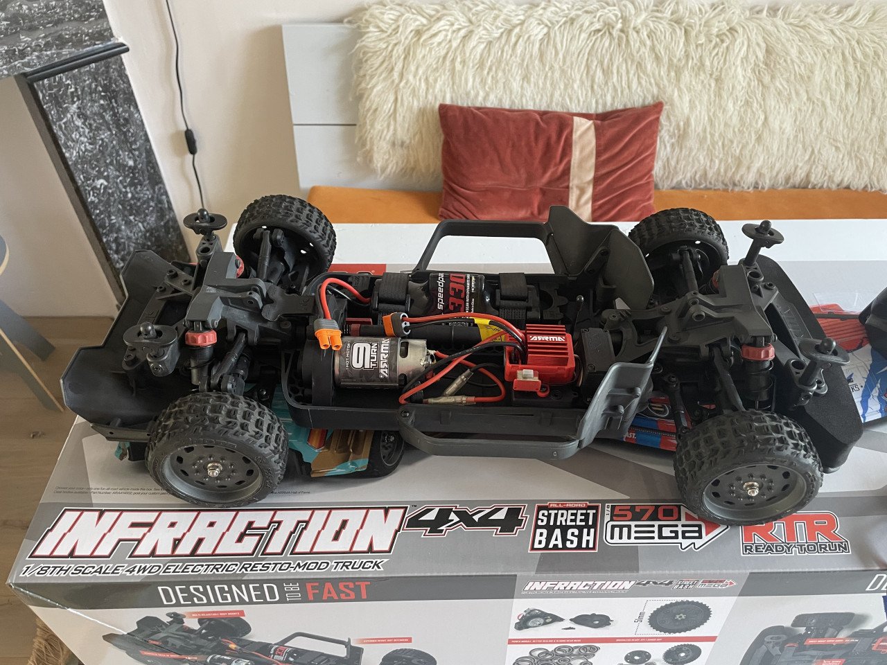 Arrma Infraction 4x4 Mega 1/8