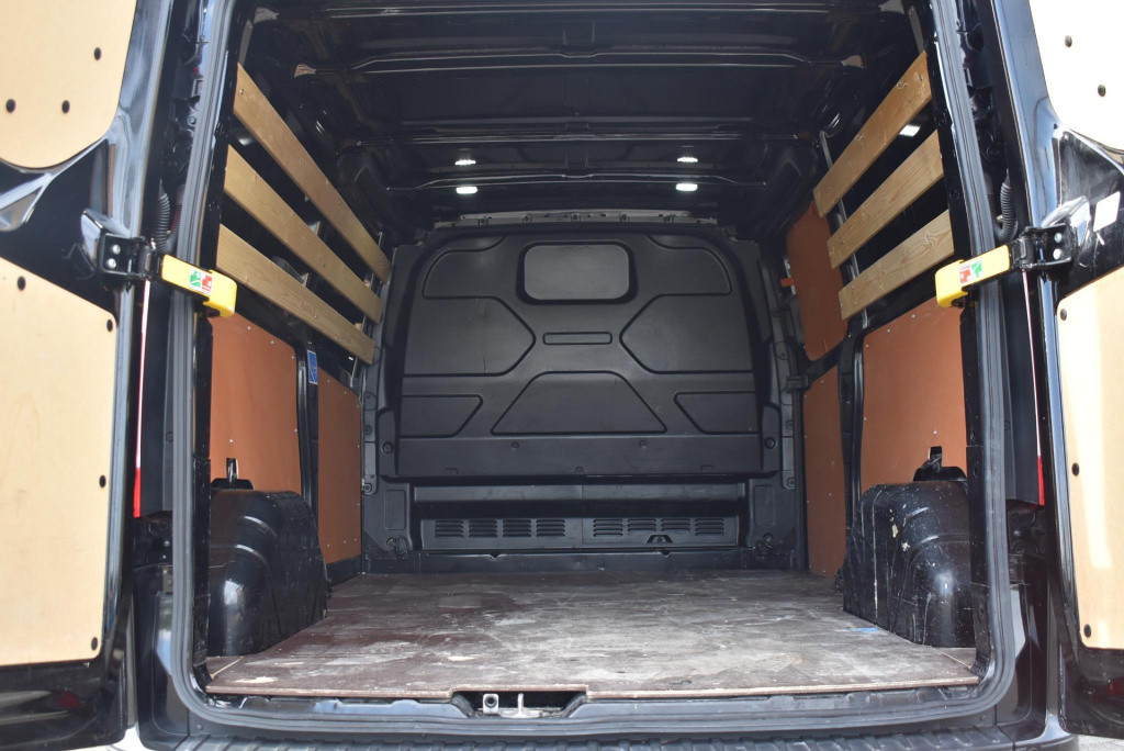 Ford Transit Custom 320 2.0 tdci l2h1 sport | automaat | 185 pk | lichtmeta