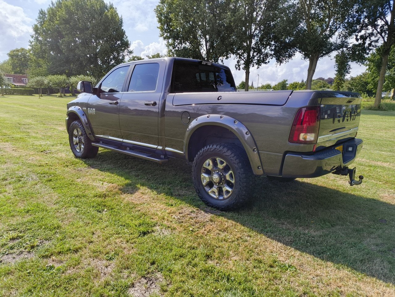 Dodge RAM 2500 6.4L V8 Limited Tungsten