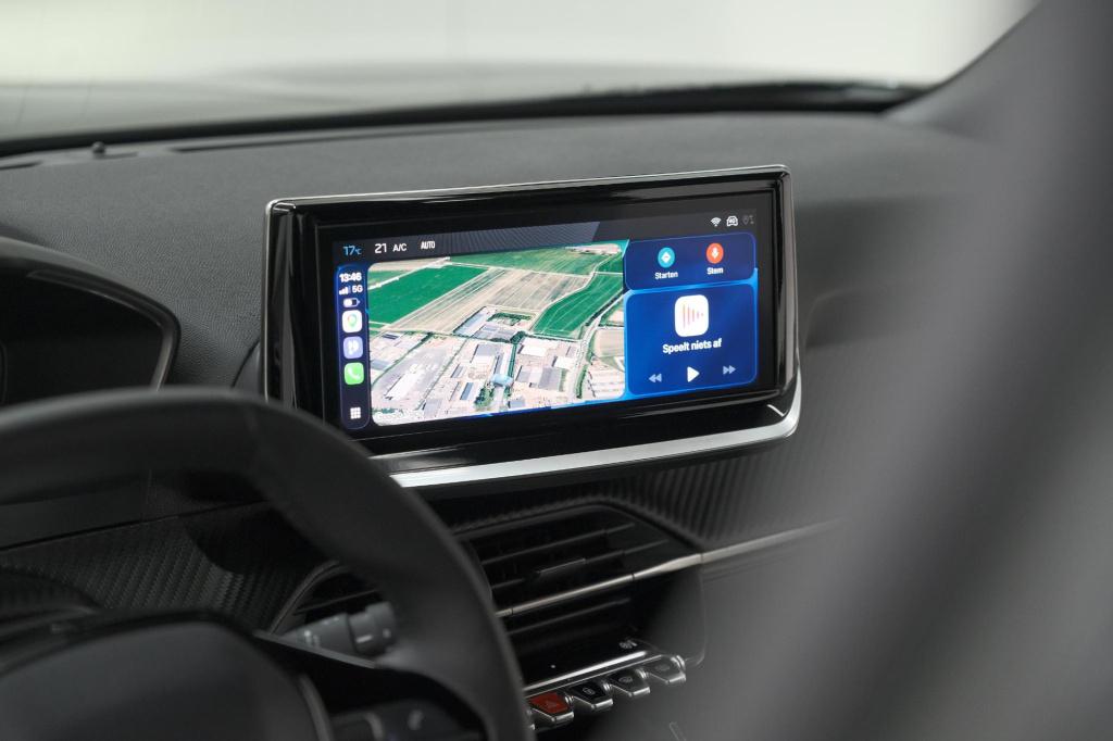 Peugeot 2008 puretech 100 allure | apple carplay | parkeersensoren | climat