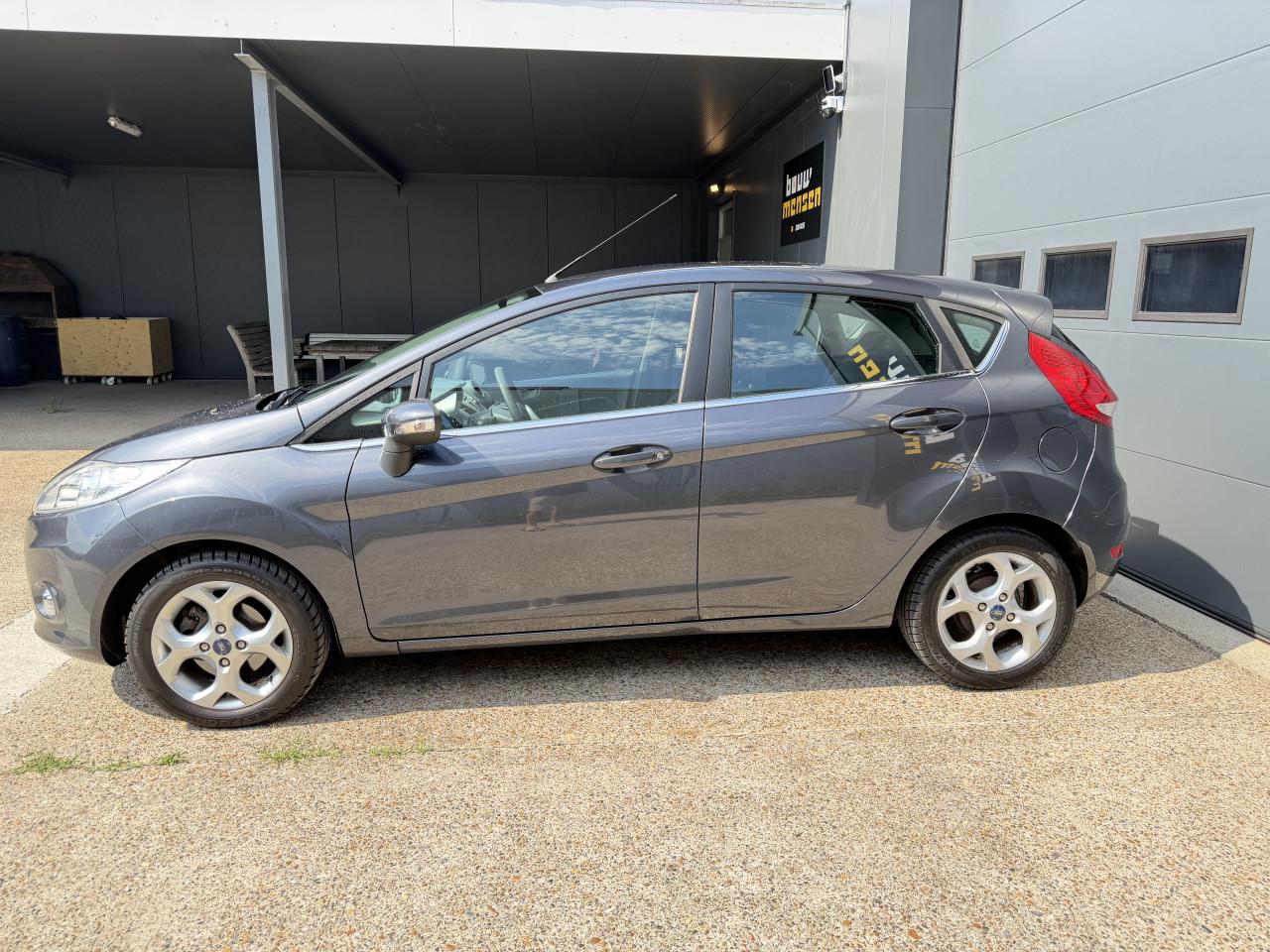 Ford Fiësta 1.6 Ti-vct 88KW Titanium 5DR 2009 Grijs Airco Apk Nap