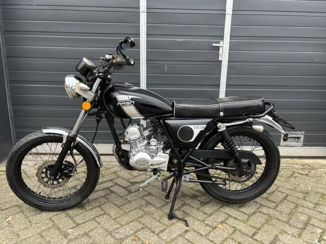 Schitterende mash fifty limited edition 3300km caferacer zundapp mdl