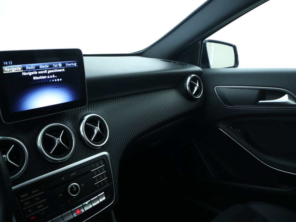 Mercedes-Benz A-Klasse 180 business solution amg | cruise control | stoelve
