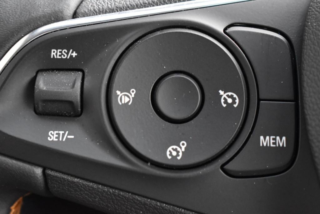 Opel Crossland X 1.2 turbo innovation