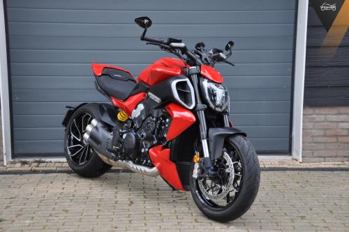 Ducati Diavel V4 Zeer nette motor