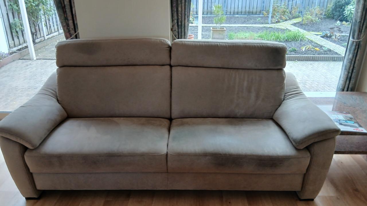 Bankstel bank 2e hands maar zit prima 3 zitter