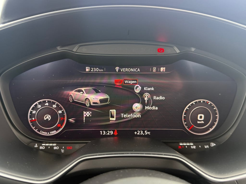 Audi TT 2.0 tfsi pro line +