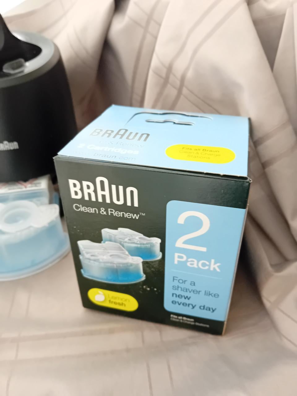 Reinigings station en patronen scheerapp