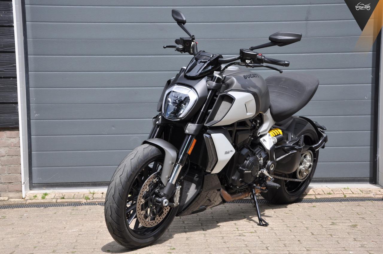 Ducati Diavel 1260 8250 km, Nederlandse motor