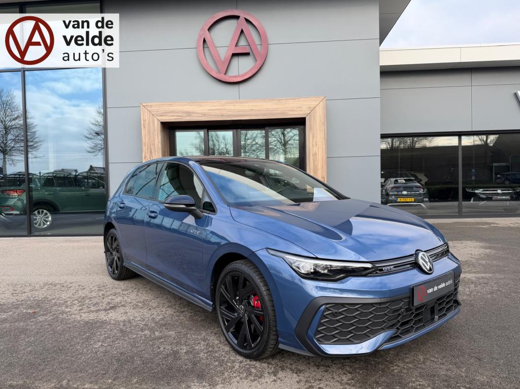 Volkswagen Golf 1.5 ehybrid gte 272pk | black style | iq light | camera | h