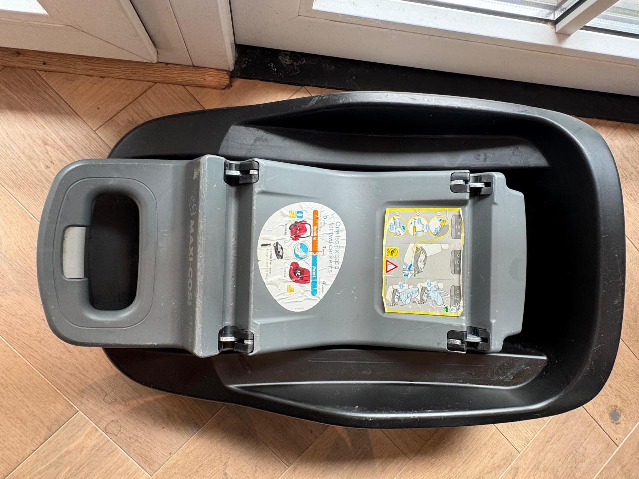 Joolz day 5-in-1, iso fix base, maxi cosi adapters + tas