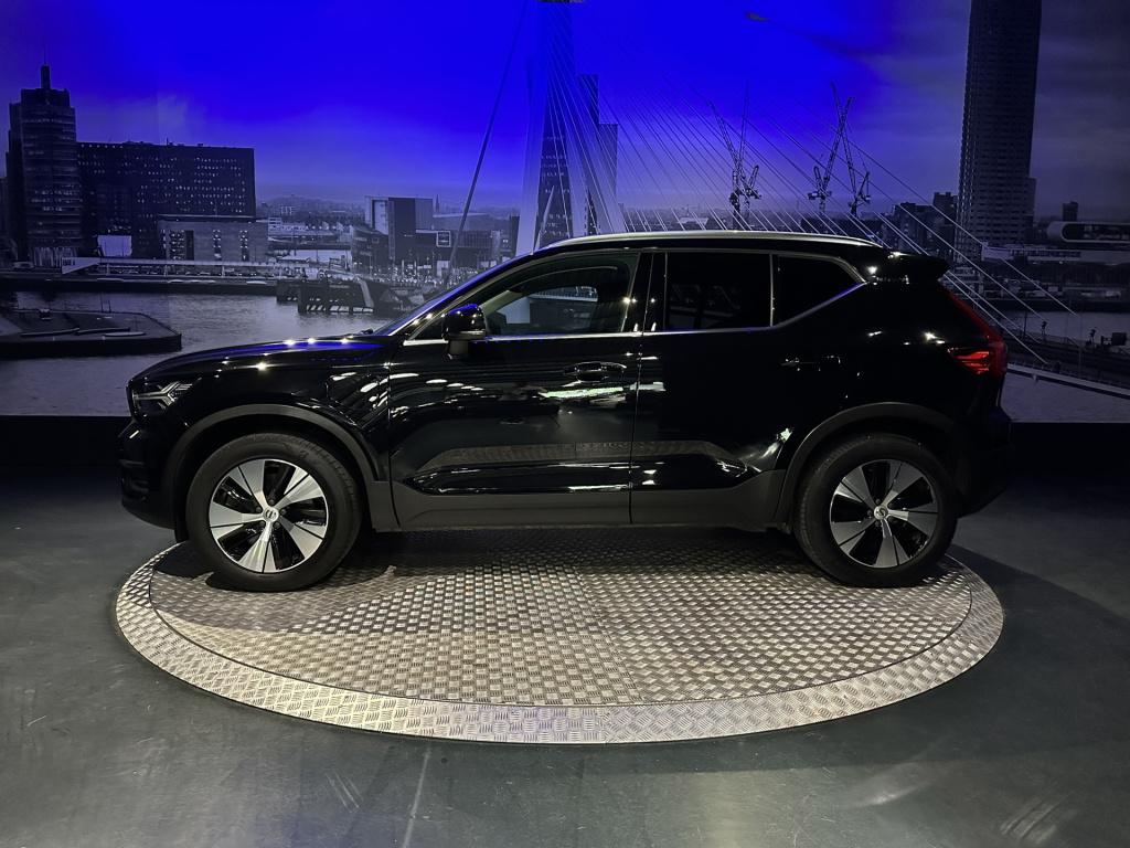 Volvo XC40 1.5 t4 recharge inscription expression *trekhaak*