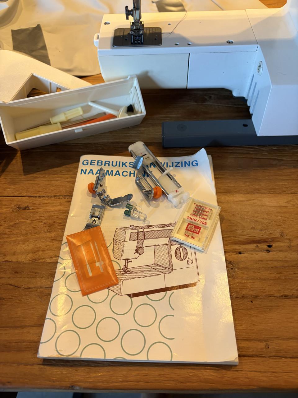 Brother naaimachine compleet met accessoires en handleiding
