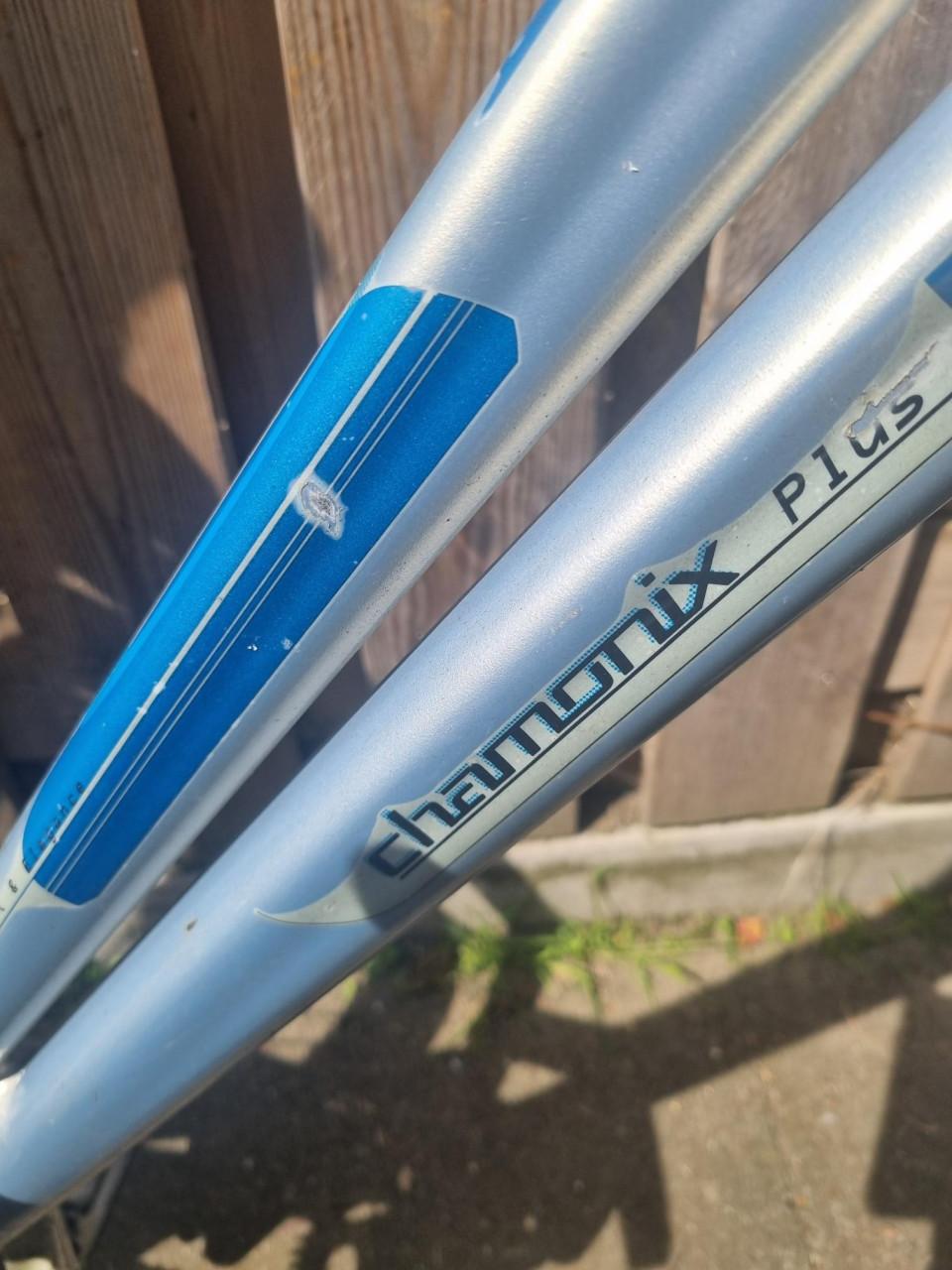 2 x Damesfiets GAZELLE Chamonix & Diverse