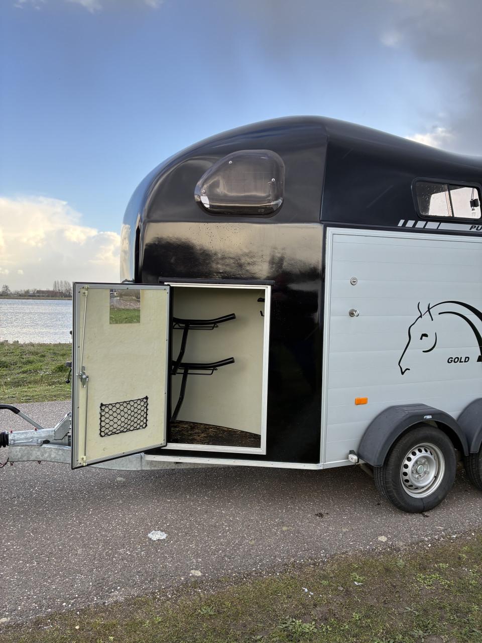 2 paards aluminium Cheval Liberte met zadelkamer en klep/deur