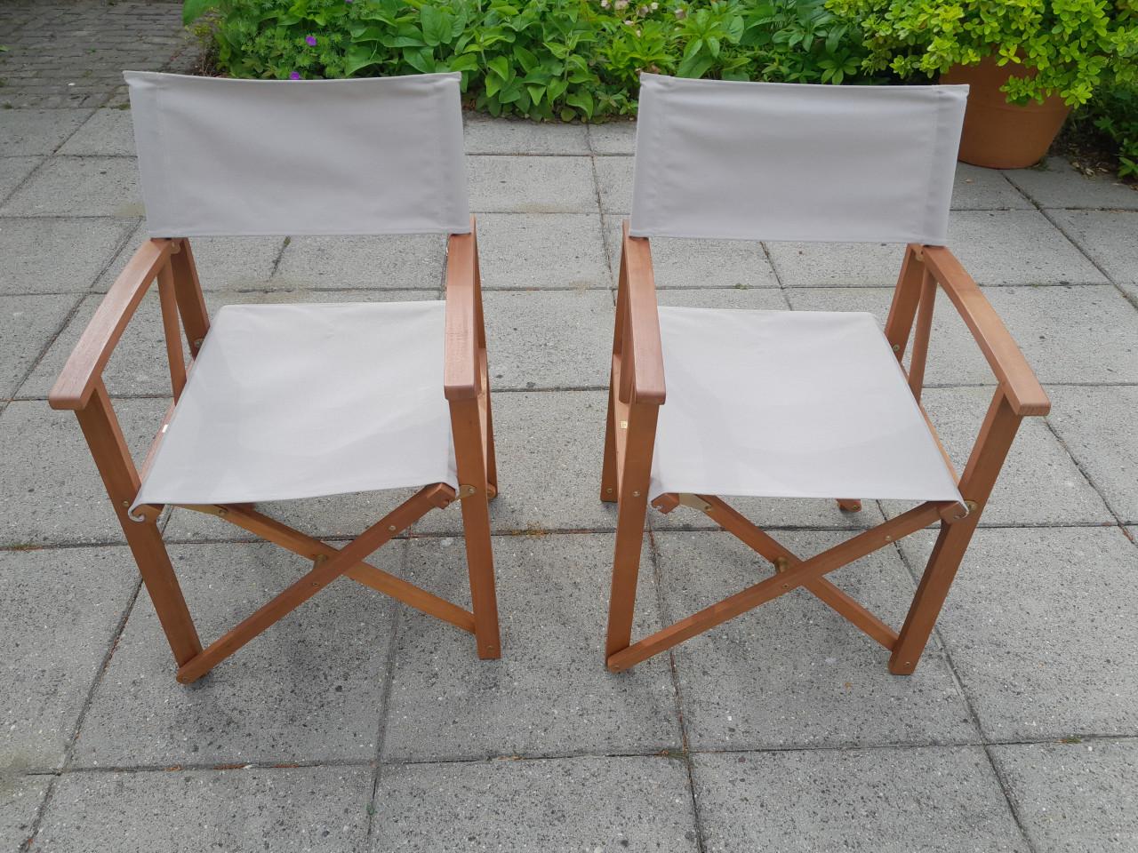 2 nieuwe hardhouten regiseursstoeltjes + tafel (alles opklapbaar)