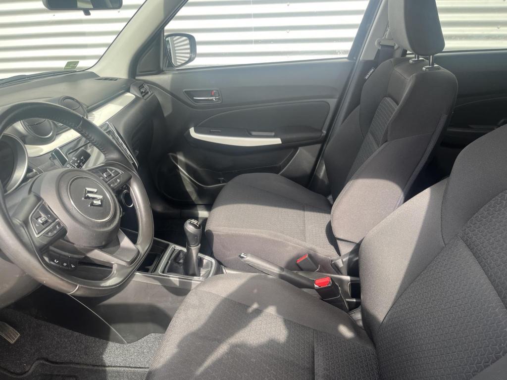 Suzuki Swift 1.0 stijl smart hybrid trekhaak|apple carplay|climat control