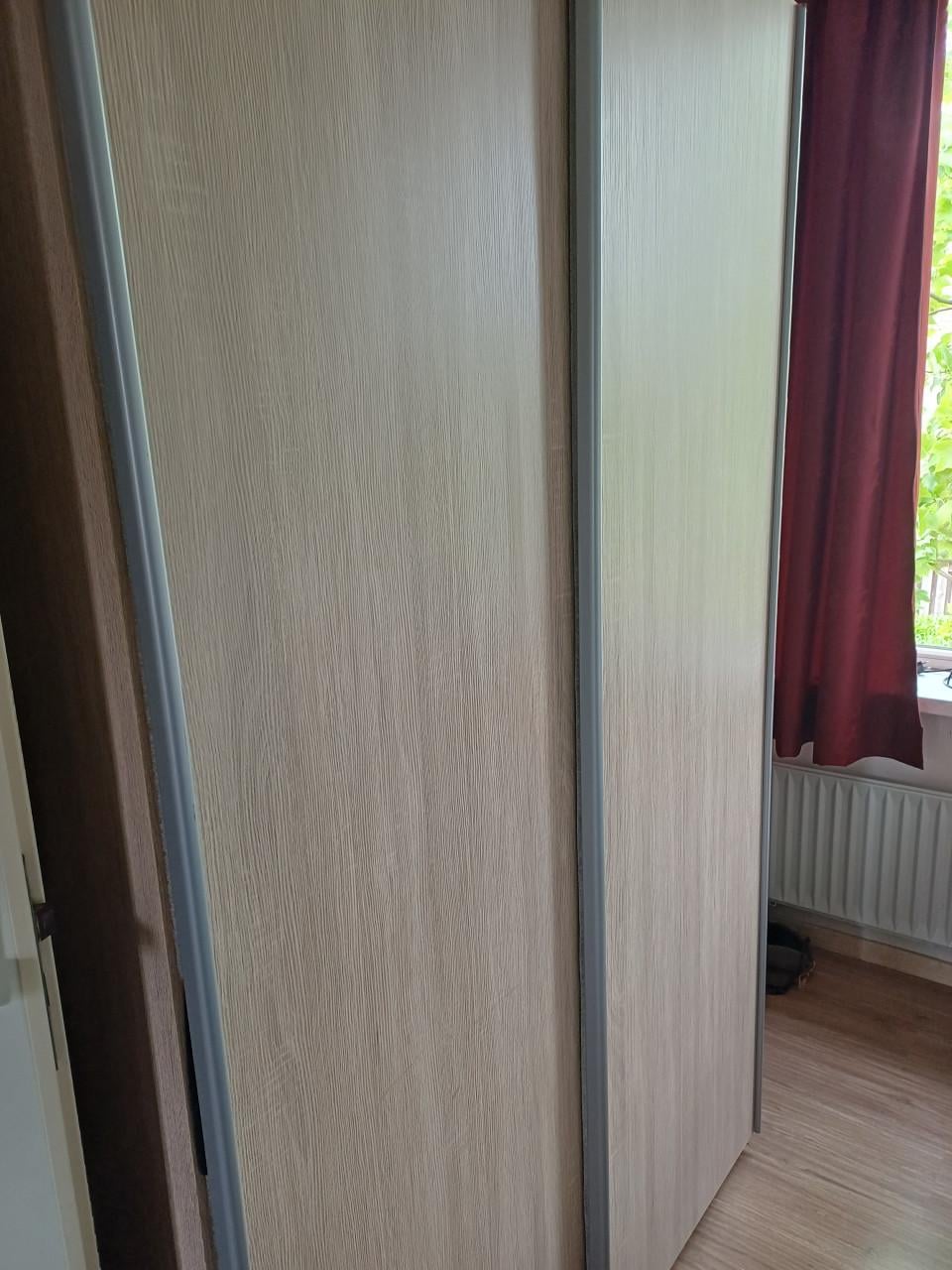 Kledingkast