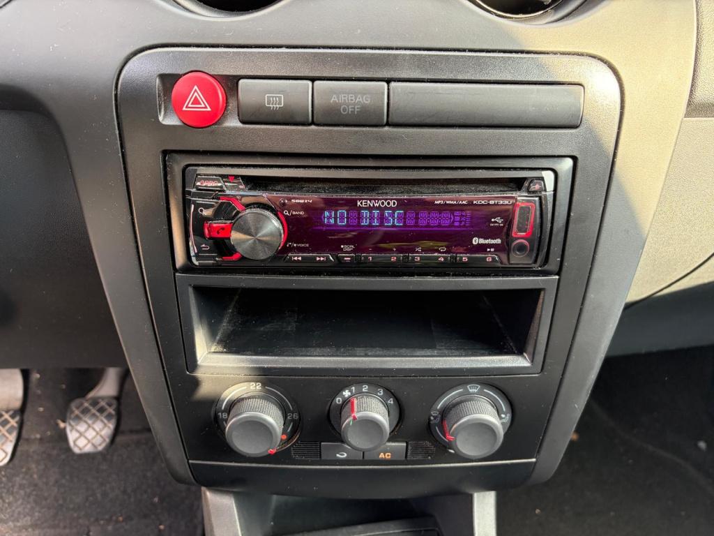 Seat Ibiza 1.4-16v stella/135.000 nap/vol jaar keuring bij aflevering/airco