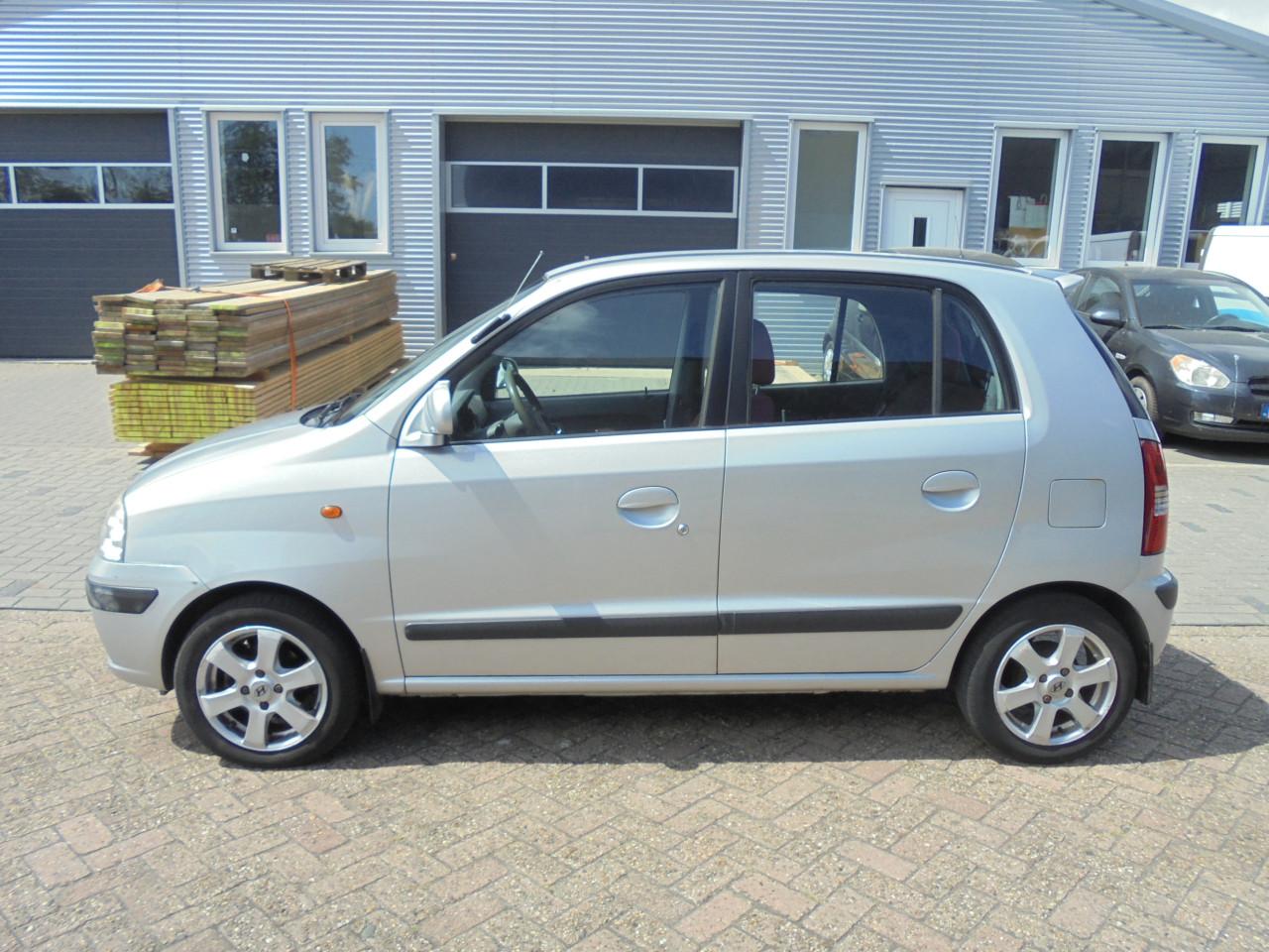 Atos in de 1.1  4 cilinder Dynamic Cool 3 Deur uitvoering apk + N.A.P