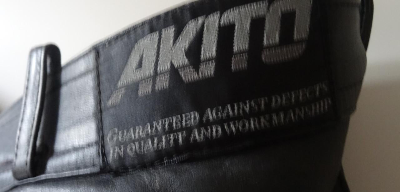 3 leren motor broeken, maat 40.